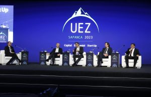 UEZ 2023’te bankacılık sektörünün geleceği ele alındı