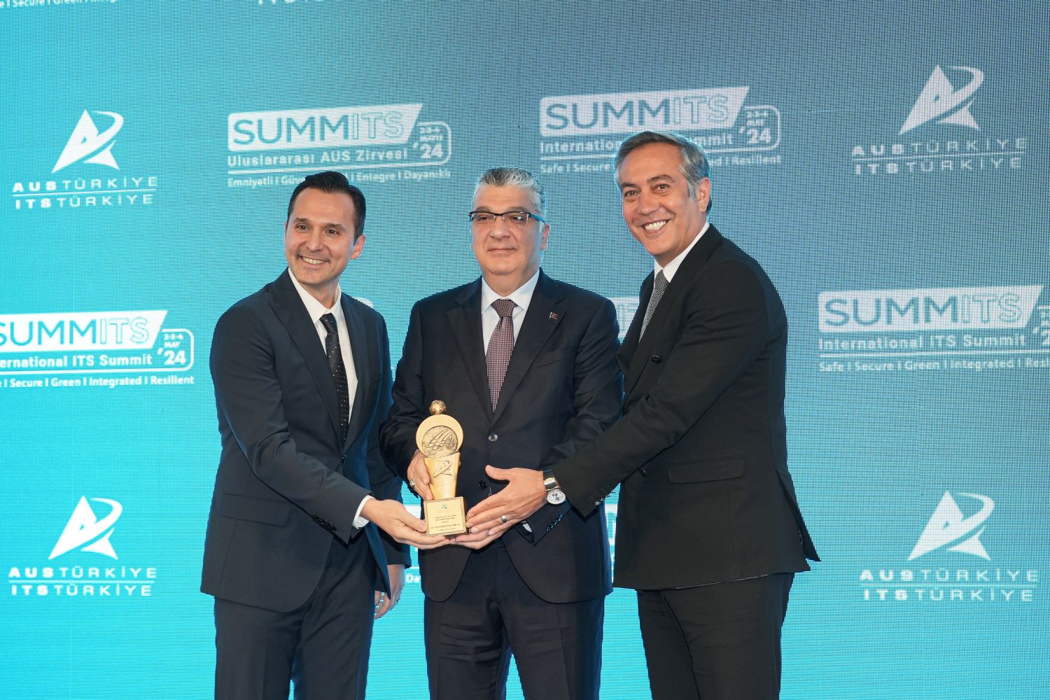 1714647776_AUS_T__rkiye___zel___d__l____2_